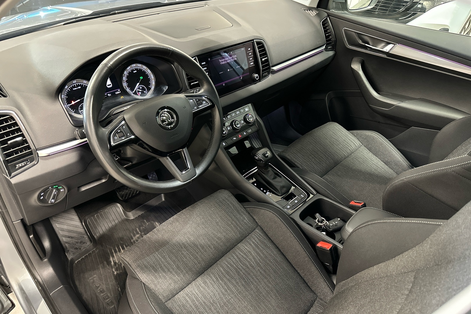 Skoda Karoq 1,0 TSI Style DSG Autom 2019, kuva 6/23