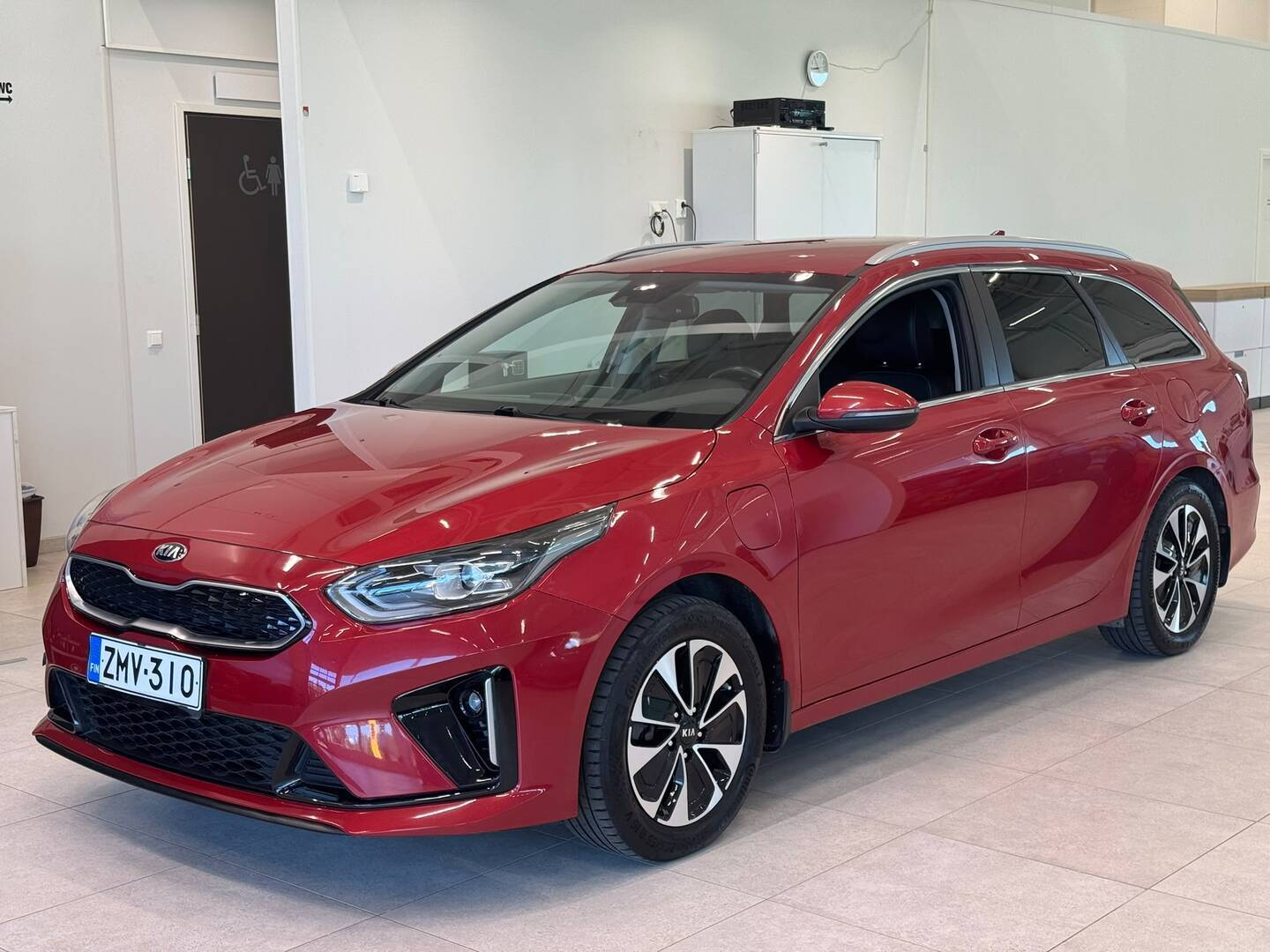 KIA Ceed 1,6 GDI Plug-In Hybrid EX SW DCT *Suomi-auto / Merkkiliikkeen huoltokirja / Defa /  Keyless / Tutka / Kaistavahti* - *Tehdastakuu voimassa / 1-Omistajalta / ACC / Koukku / Carplay / Navigointi / Kamera / LED-Ajovalot / Ohjauspyörän lämmitys*