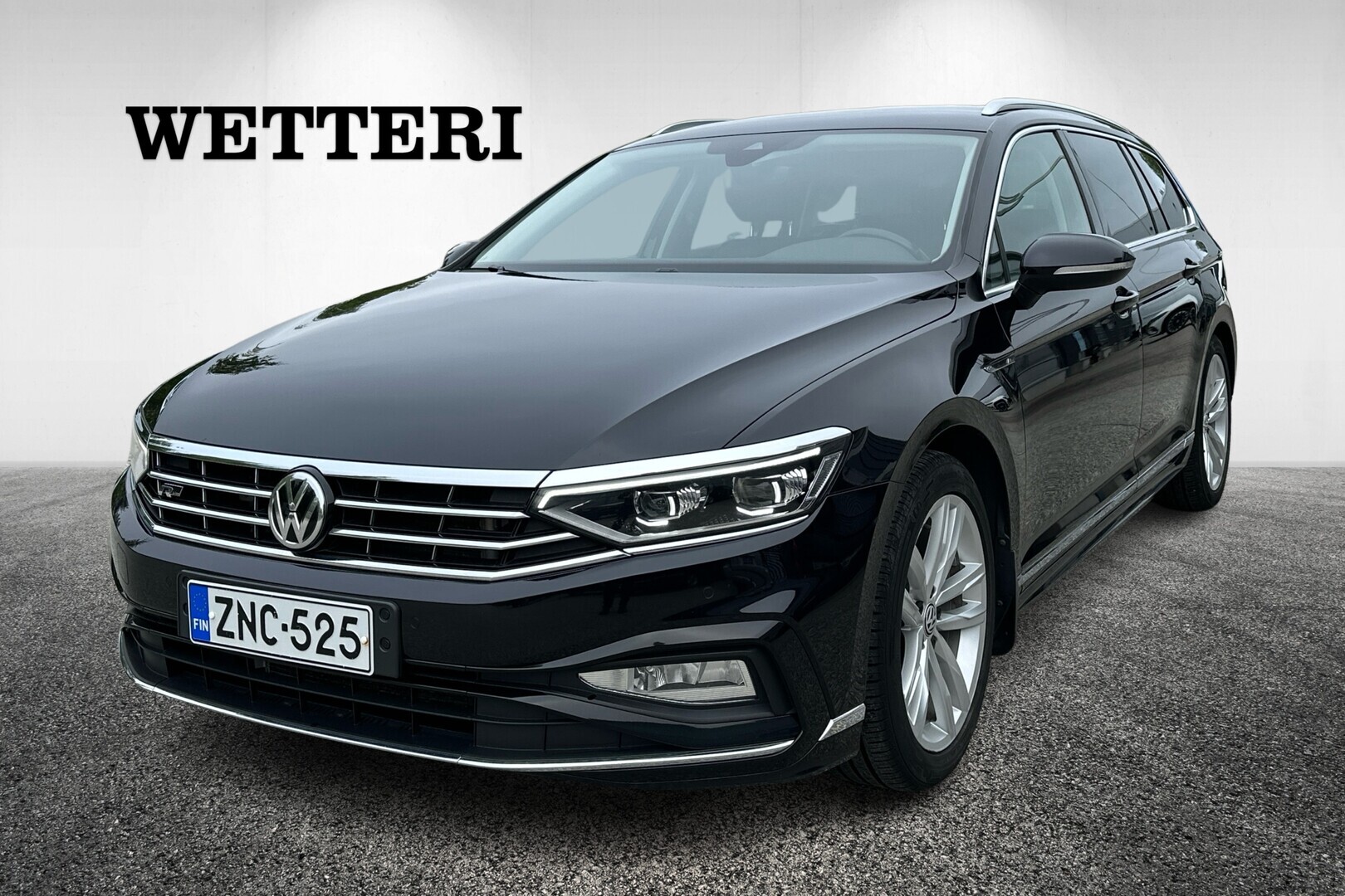 VOLKSWAGEN Passat Variant R-Line 1,5 TSI EVO 110 kW DSG-automaatti - / PA-Lisälämmitin / Vetokoukku / Adapt. vakkari / Ergo comfort penkit / iQ-ledit / Parkkitutkat / Peruutuskamera /