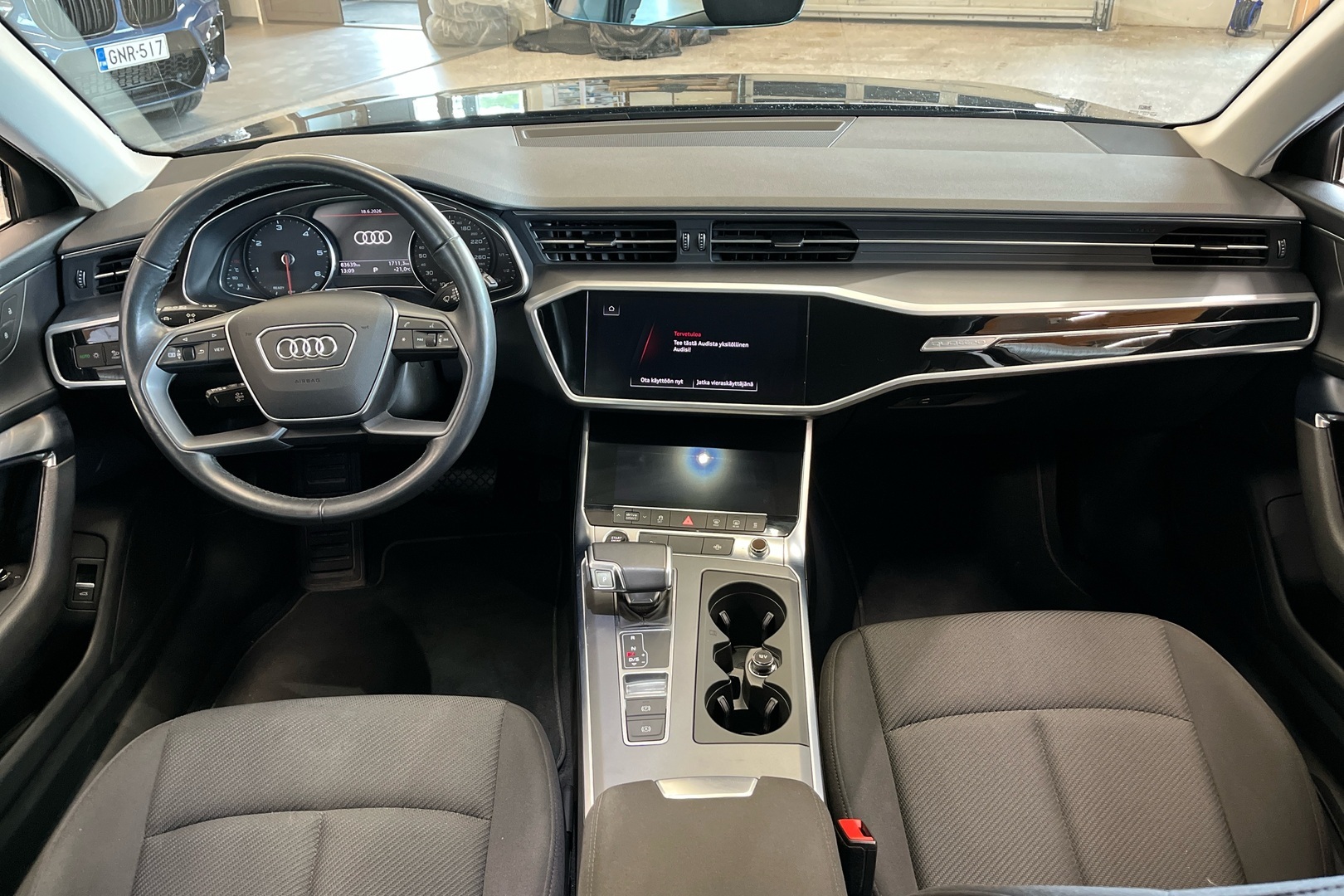 Audi A6 2022, photo 7/16