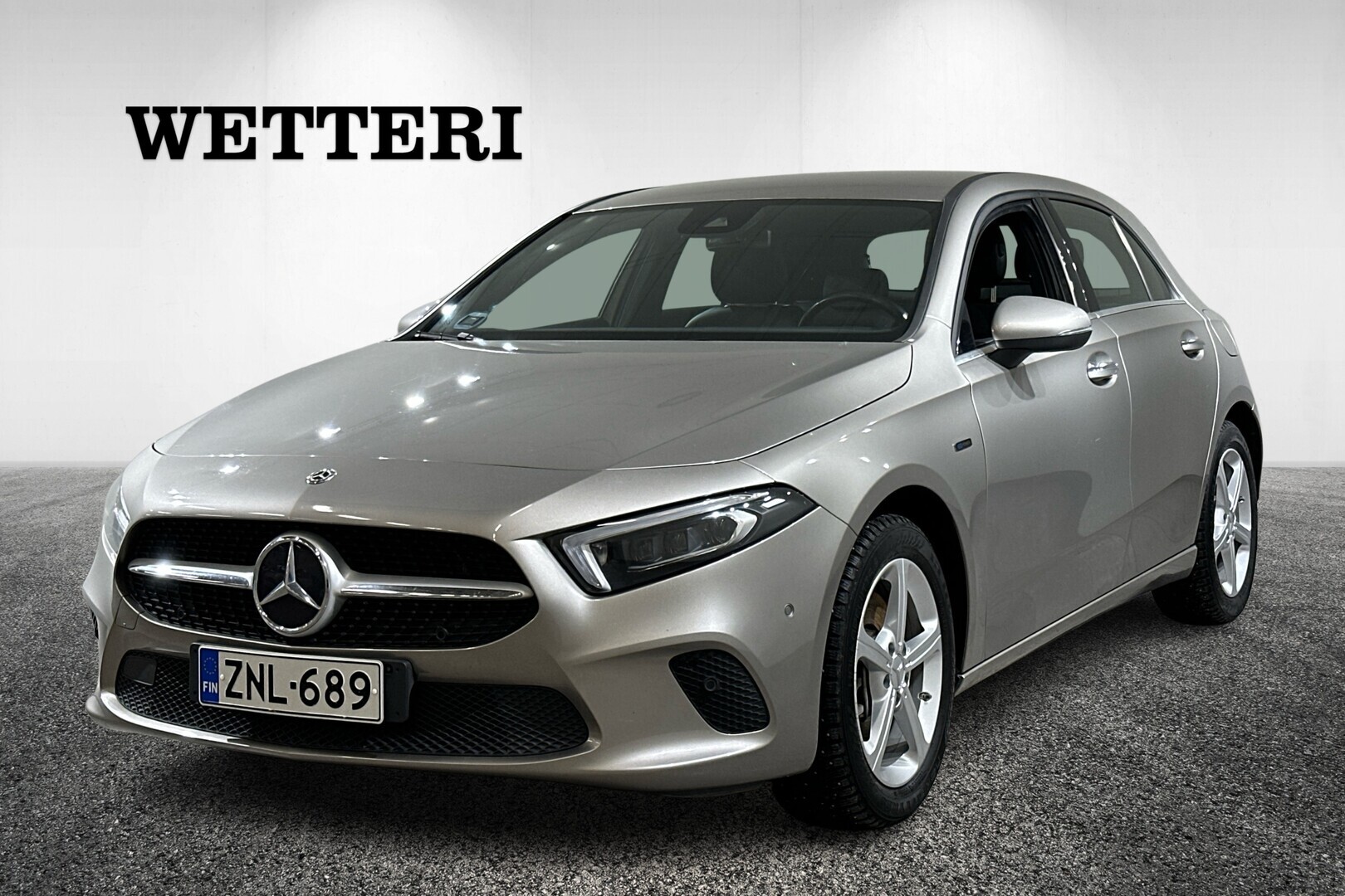 MERCEDES-BENZ A 250 e A Business Style Edition EQ Power - **Multibeam / Premium -paketti / Navigointi**