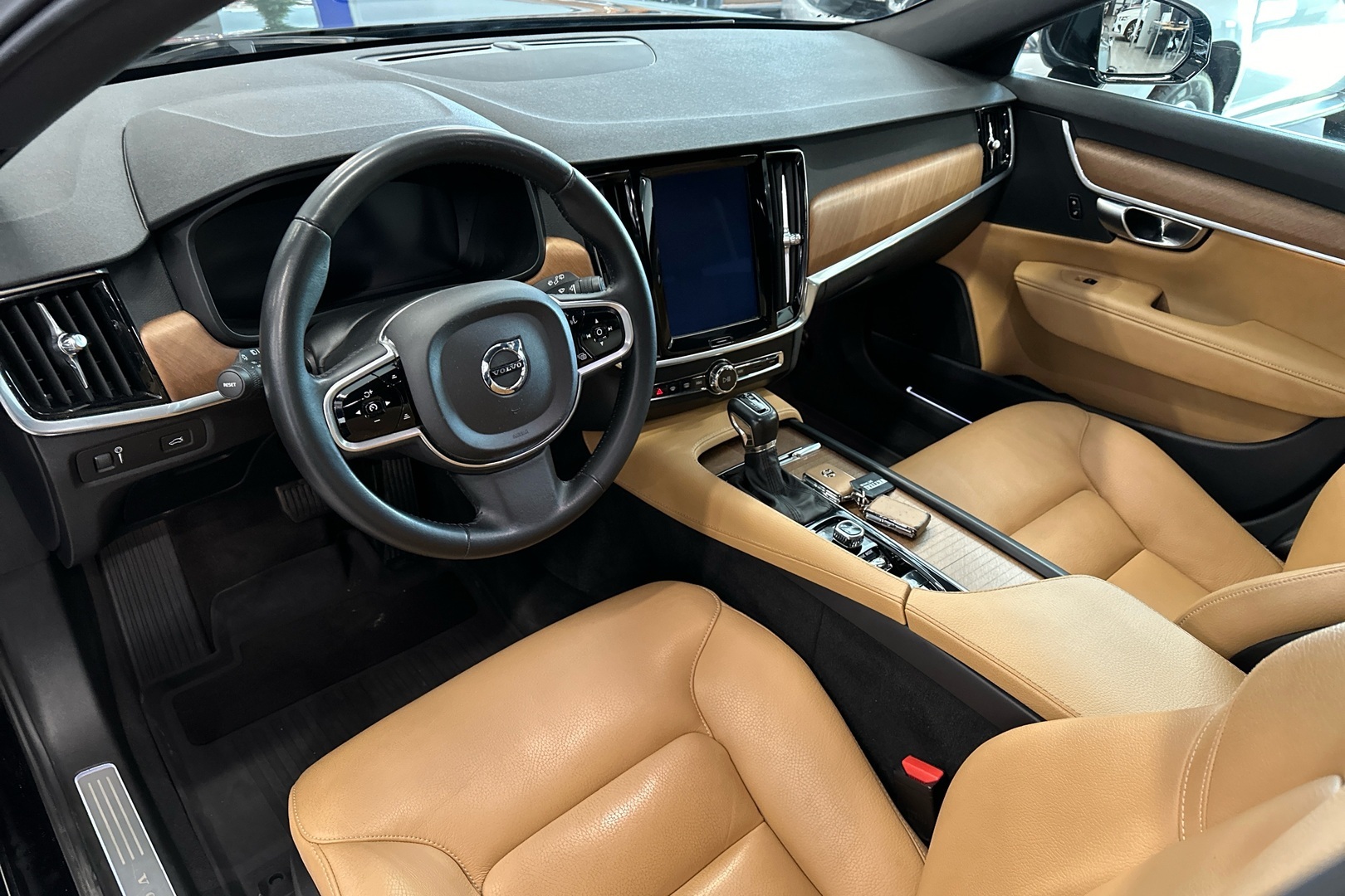 Volvo V90 D5 AWD Inscription aut 2016, kuva 6/20