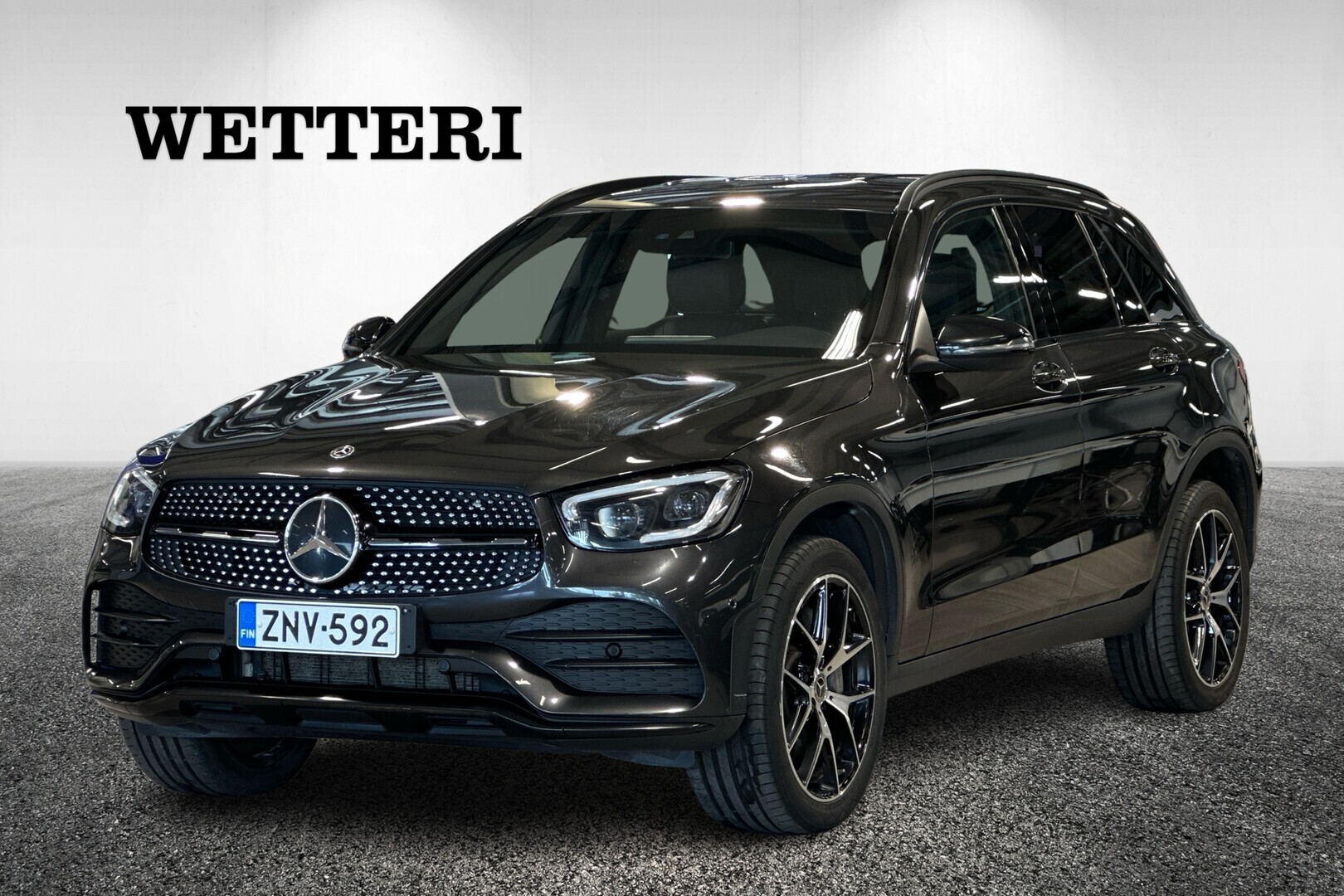 MERCEDES-BENZ GLC 300 e 4MATIC A Business AMG - AMG sisä- ja ulkopaketti // Koukku // Navi // Multibeam-LED // Isofix // Kahdet renkaat // 