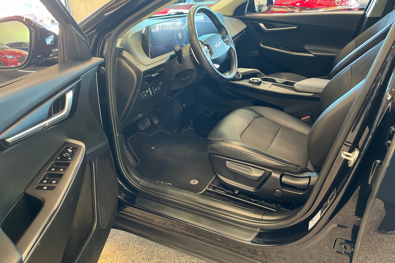 Kia EV6 RWD 58 kWh 170 hv 2022, kuva 6/19