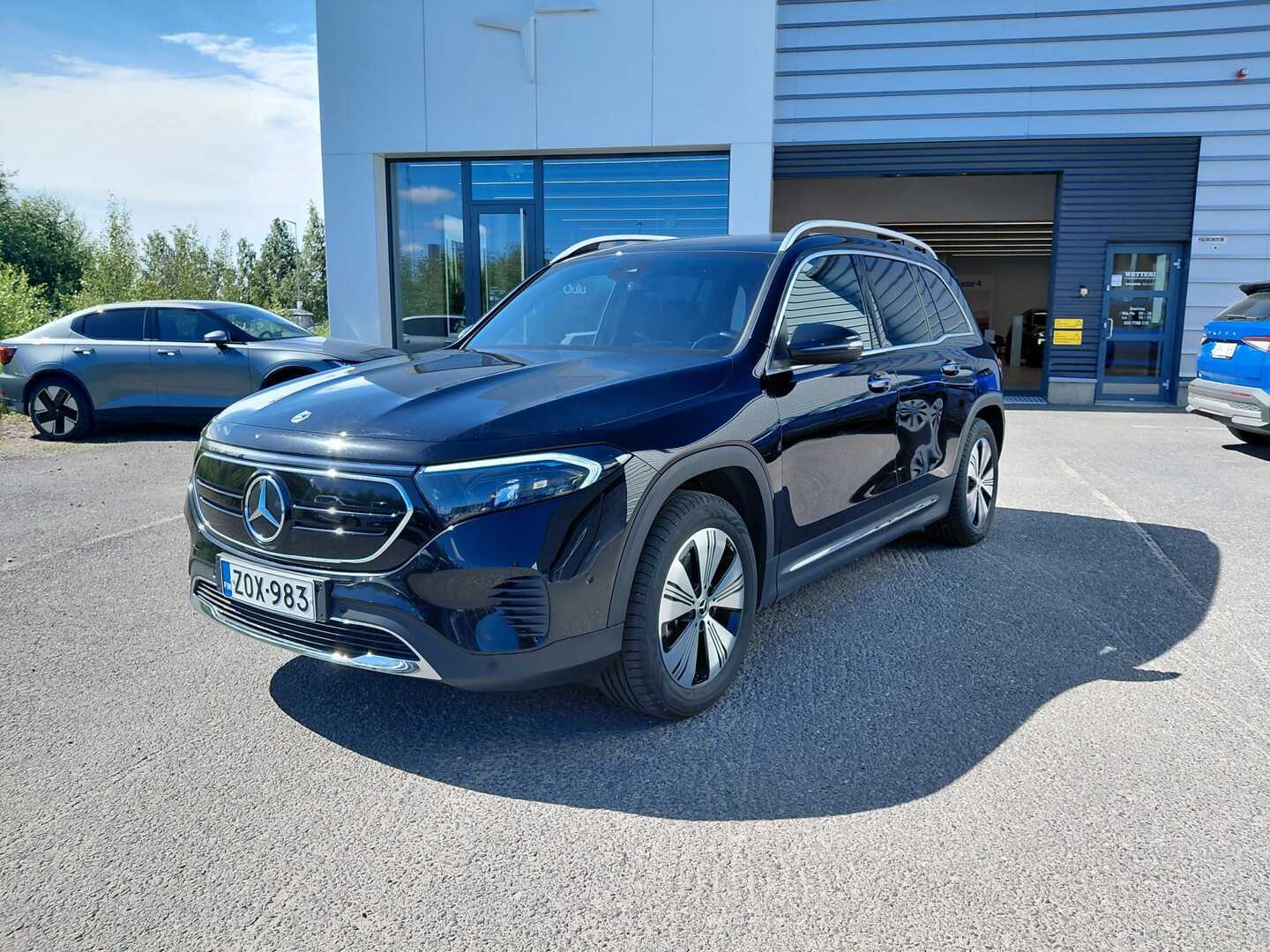 MERCEDES-BENZ EQB 300 4MATIC Business - ** Tulossa myyntiin / Kysy lisää myyjältä **