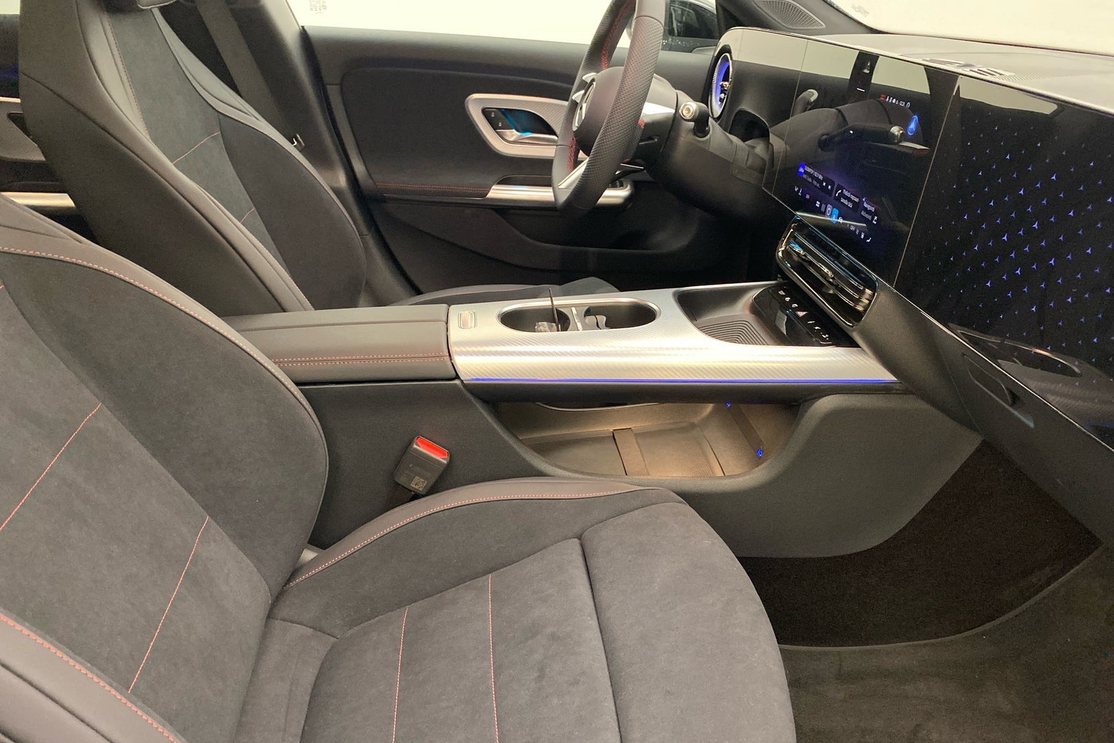 Mercedes-Benz CLA 250+ AMG Line 2026, kuva 7/20