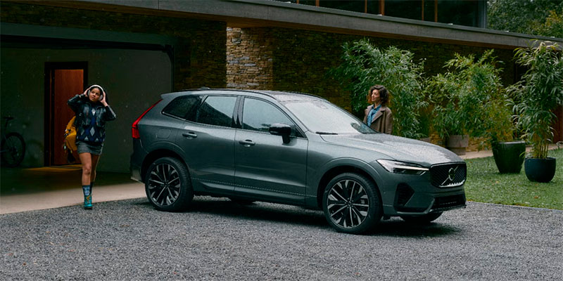 Volvo XC60 MY26 lataushybridi